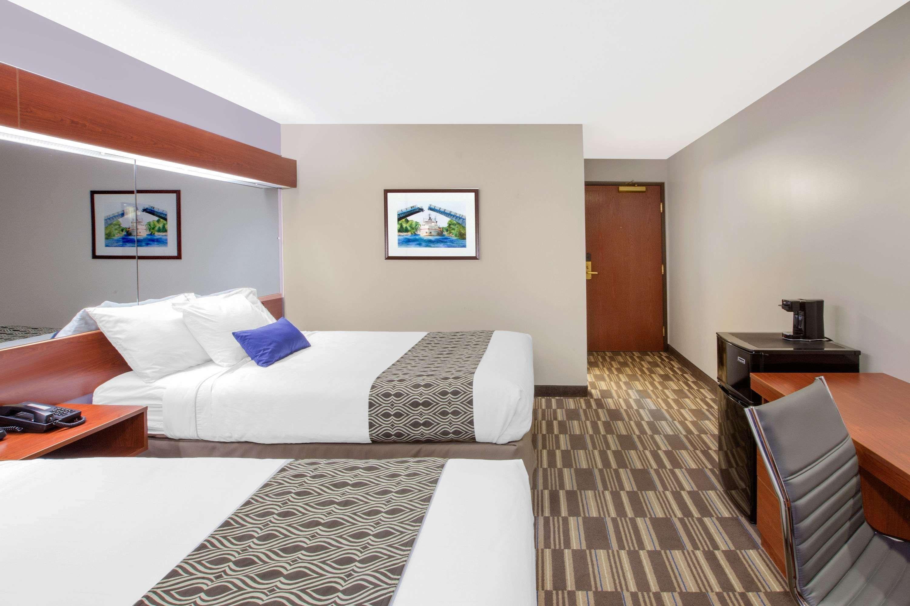 Hotel Microtel And