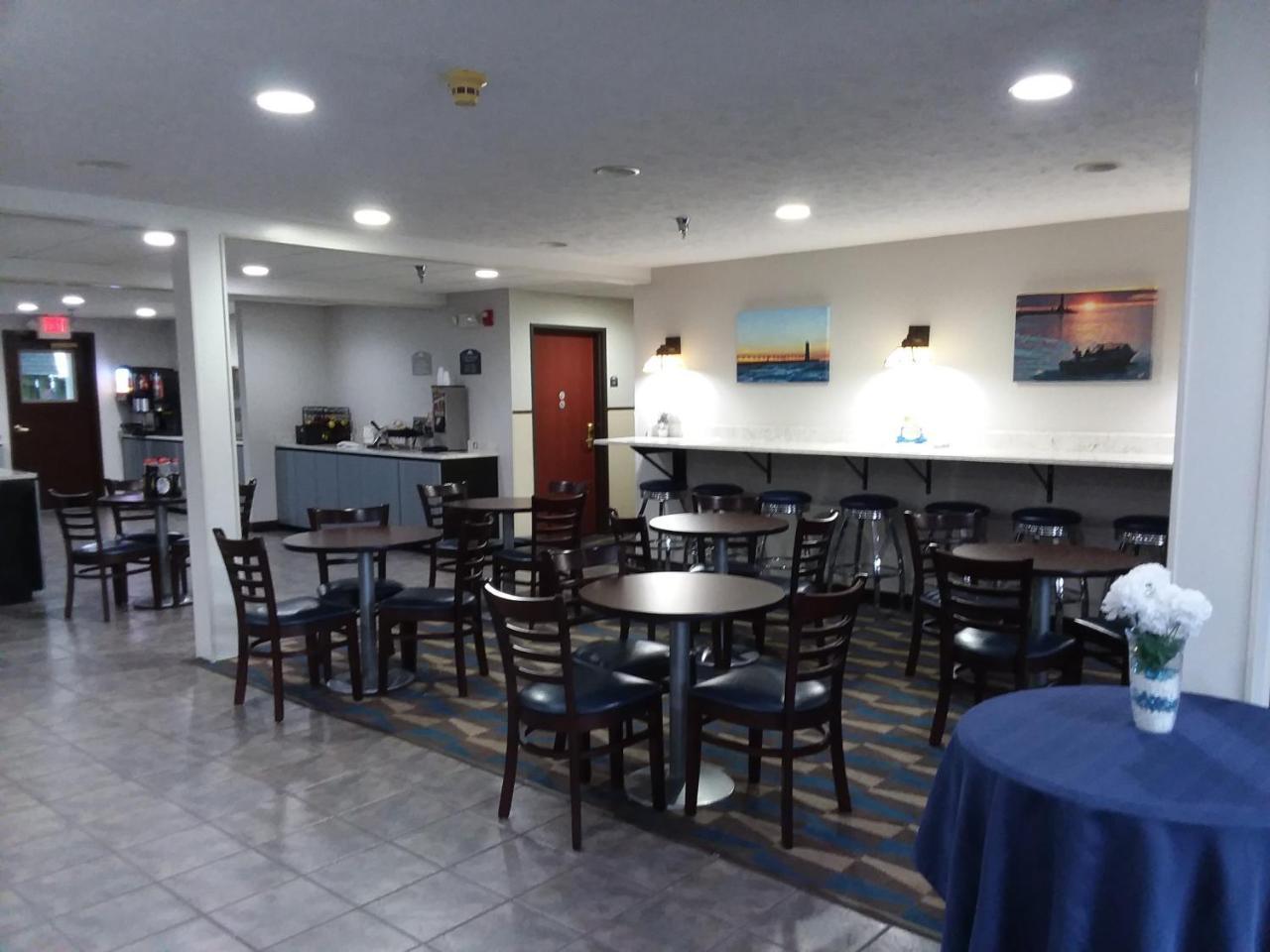 Microtel And Hotel 3*